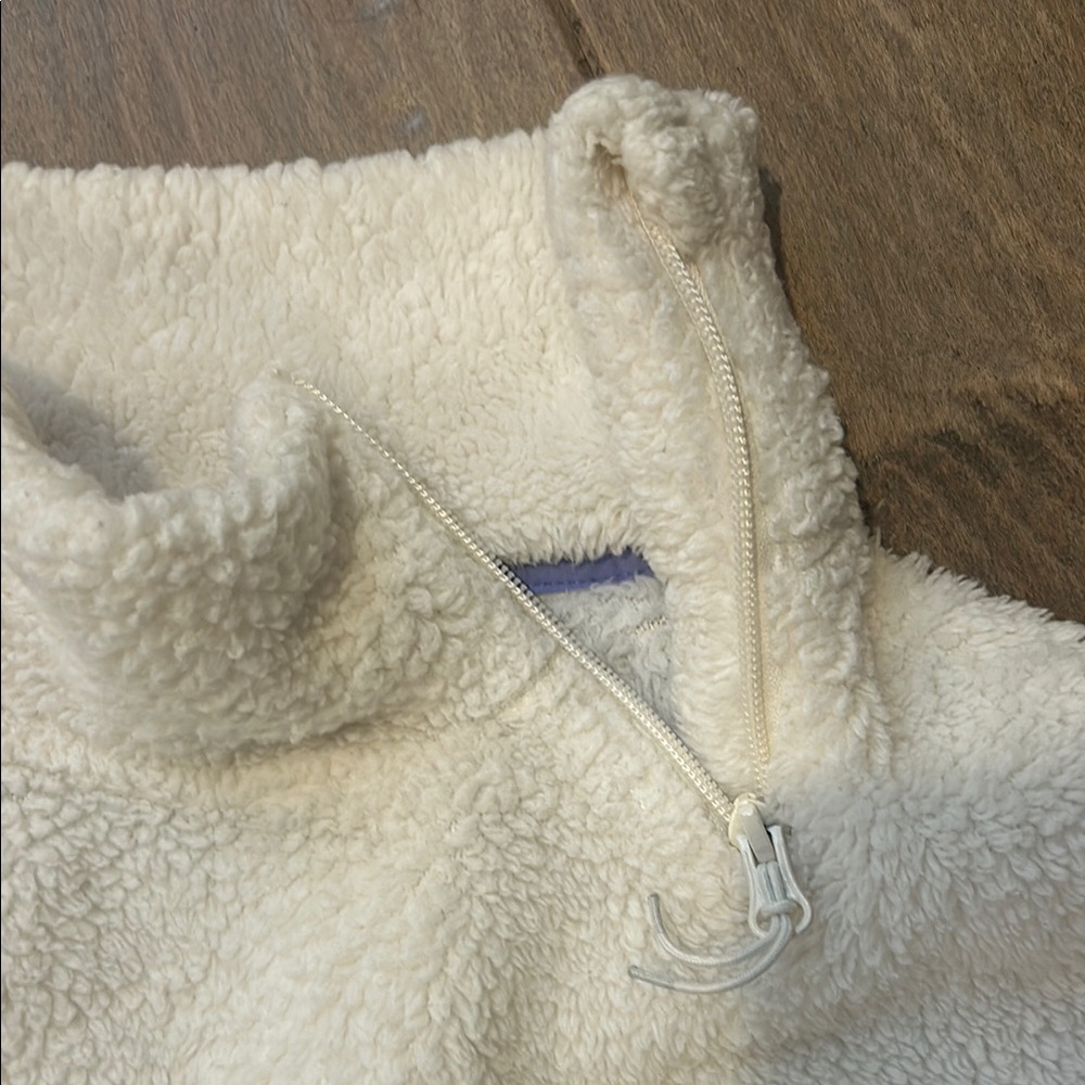 Cozy White Fleece Turtleneck Sweater Target Brand - Picture 3 of 5